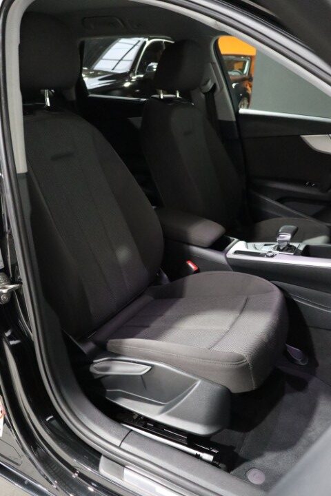 Audi A4 Avant 35 TFSI S Tronic