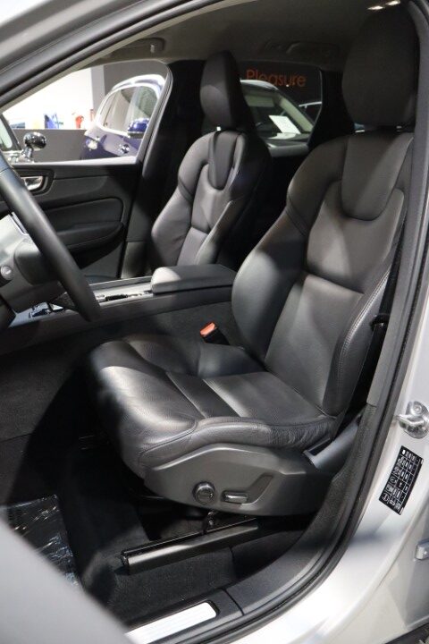 Volvo XC60 B4 MHEV AWD