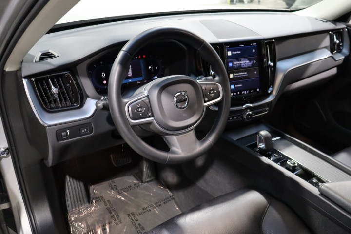 Volvo XC60 B4 MHEV AWD