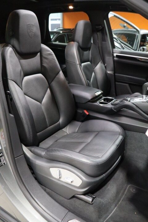 Porsche Cayenne 3.0 V6 Tiptronic Platinum