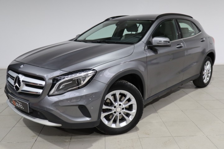 Mercedes GLA250