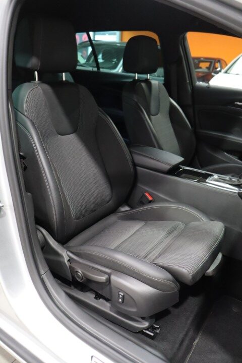 Opel Insignia Sports Tourer 1.5i Automaat