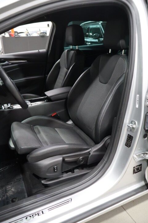 Opel Insignia Sports Tourer 1.5i Automaat