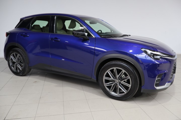 Lexus LBX 1.5i HEV CVT Elegant