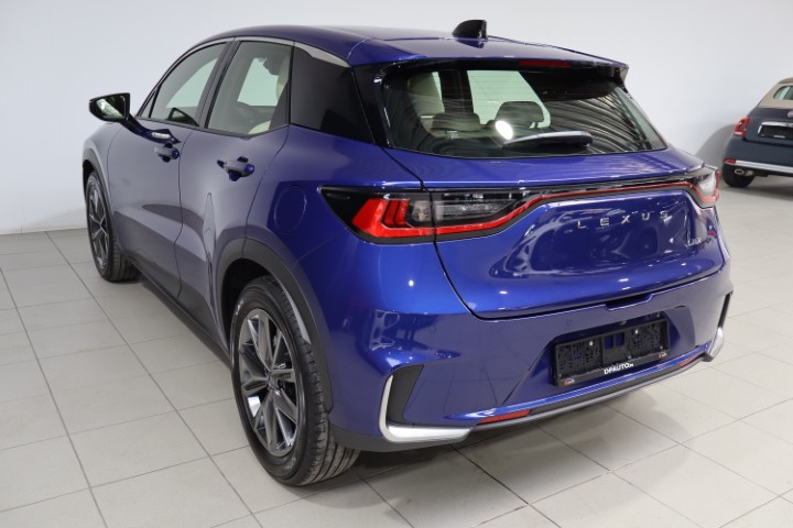 Lexus LBX 1.5i HEV CVT Elegant