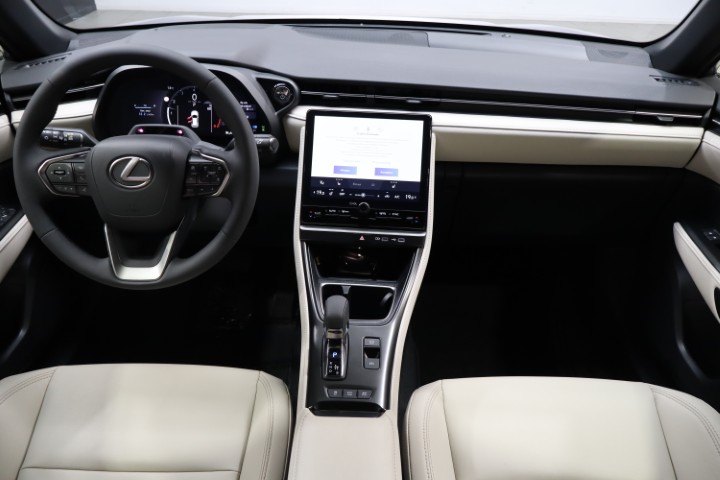 Lexus LBX 1.5i HEV CVT Elegant