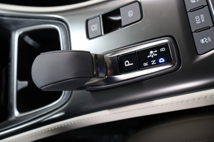 Lexus LBX 1.5i HEV CVT Elegant