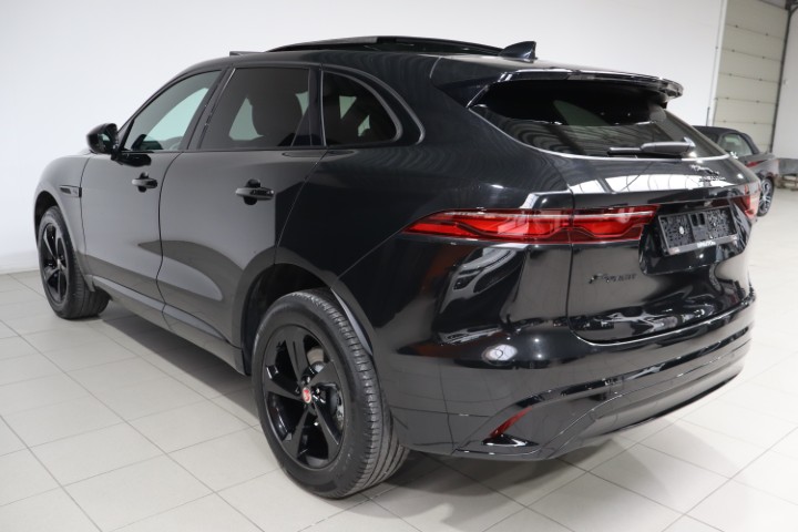 Jaguar F Pace 2.0 D MHEV AWD D165 R-Dynamic Black