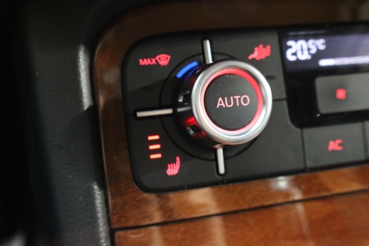 Volkswagen Touareg 3.0 TDi V6 Tiptronic