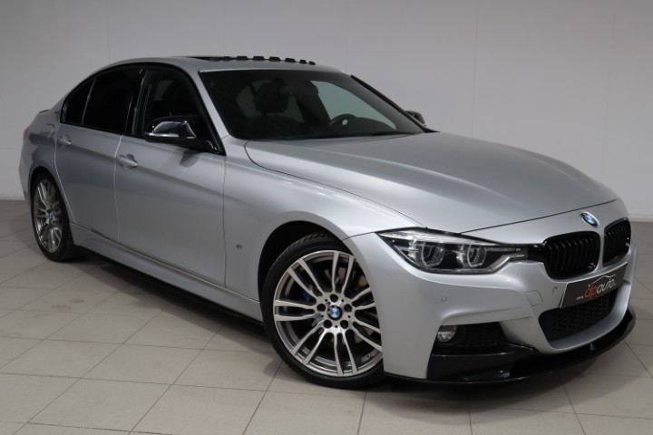BMW 330e M PACK