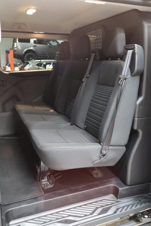 Ford Transit Custom 2.0 Automaat Lichte vracht 5 zitplaatsen