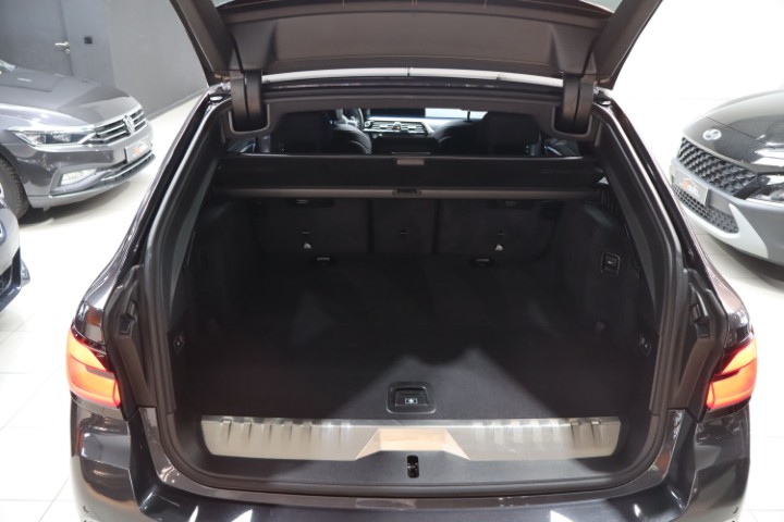 BMW 530e PHEV M PACK