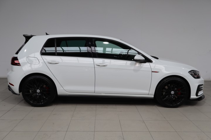 Volkswagen Golf GTI 2.0 TSI DSG