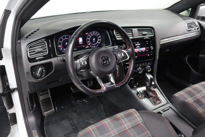Volkswagen Golf GTI 2.0 TSI DSG