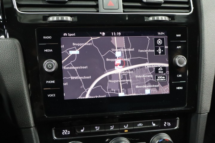 Volkswagen Golf GTI 2.0 TSI DSG