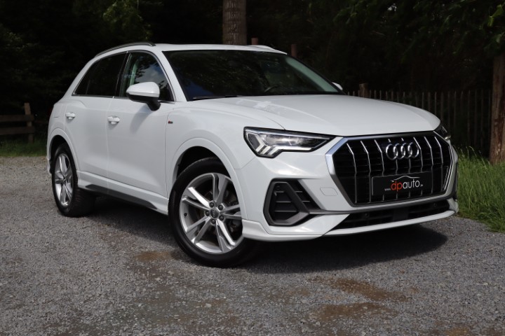 Audi Q3 35 TFSI S Tronic S Line