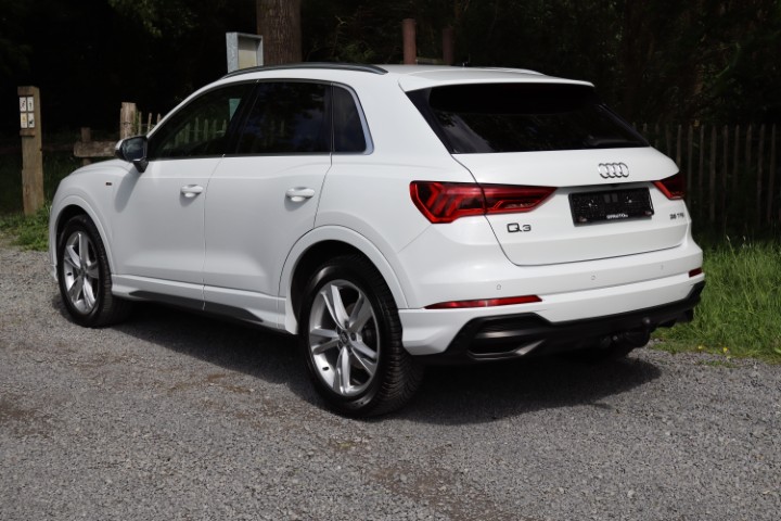 Audi Q3 35 TFSI S Tronic S Line