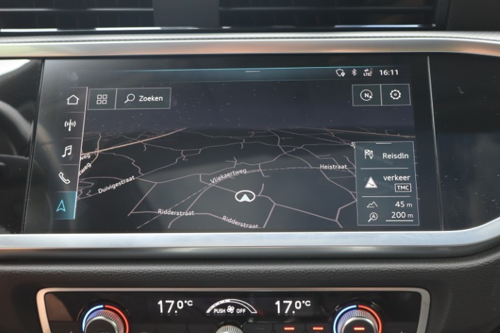 Audi Q3 35 TFSI S Tronic S Line
