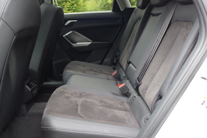 Audi Q3 35 TFSI S Tronic S Line