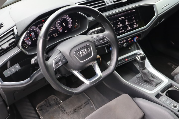 Audi Q3 35 TFSI S Tronic S Line
