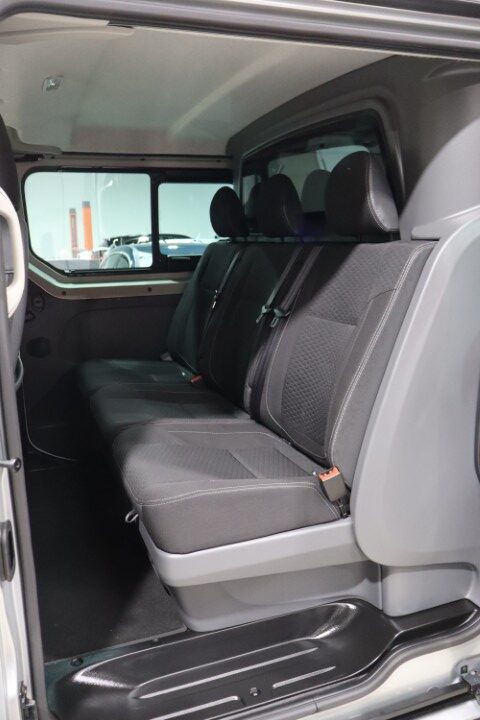 Opel Vivaro 1.6 Lichte vracht - 6 zitplaatsen