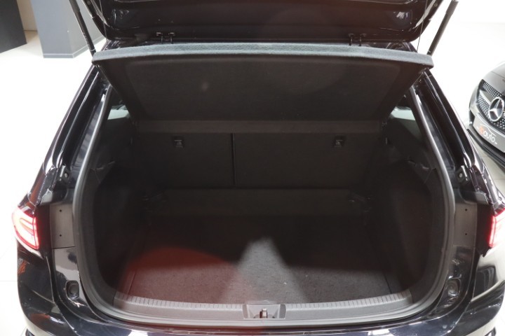 Volkswagen Taigo 1.5 TSI DSG R LINE