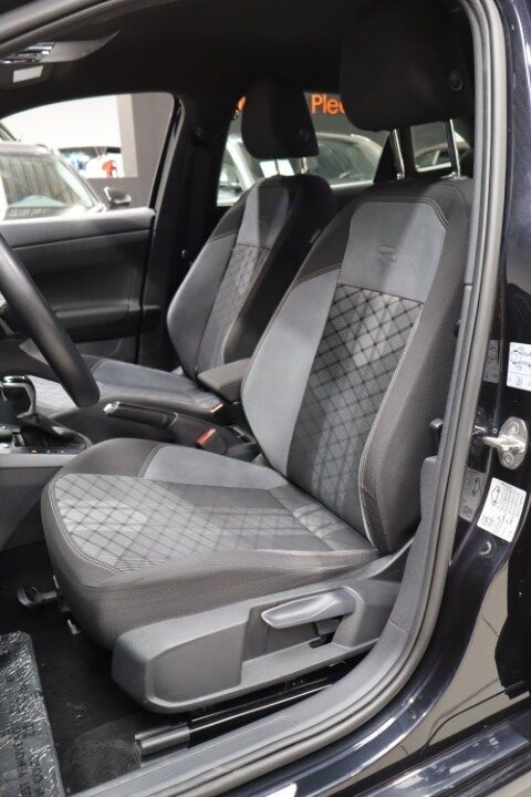 Volkswagen Taigo 1.5 TSI DSG R LINE