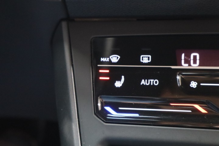 Volkswagen Taigo 1.5 TSI DSG R LINE