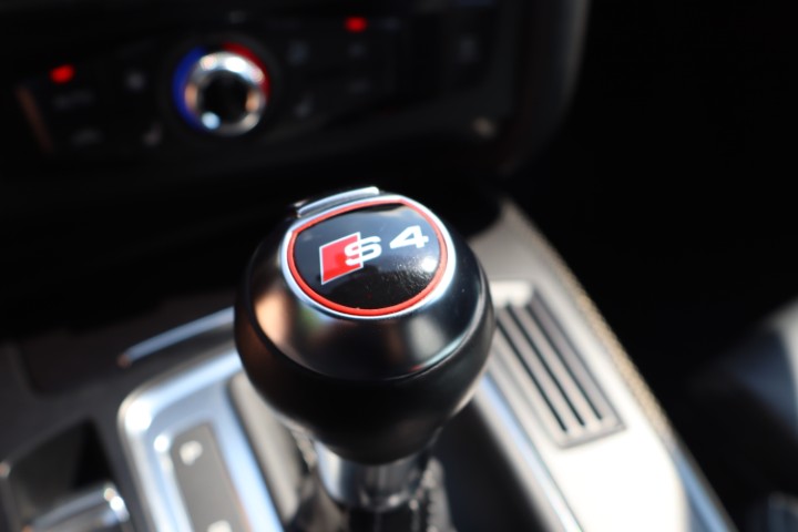 Audi S4 Avant 3.0 V6 TFSI S Tronic S Line