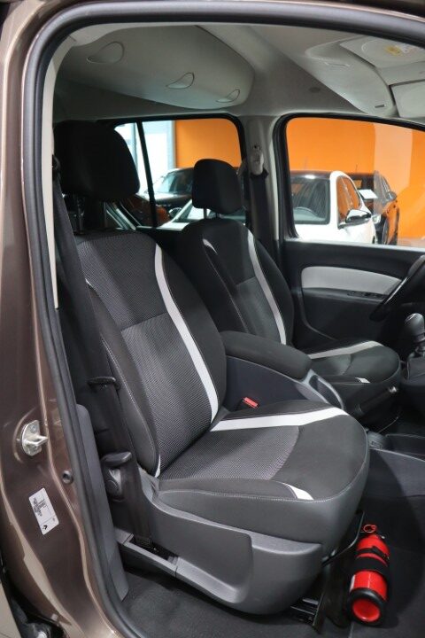 Renault Kangoo 1.2 TCe 5 zitplaatsen