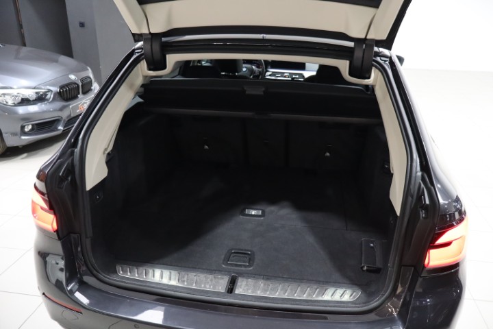 BMW 518dA Touring