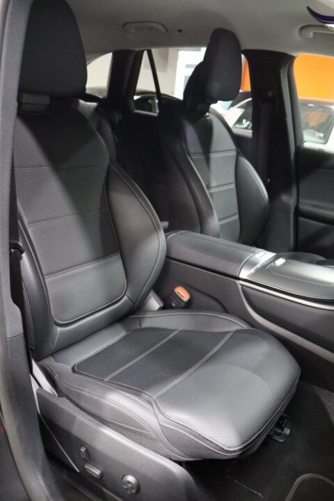 Mercedes GLC200