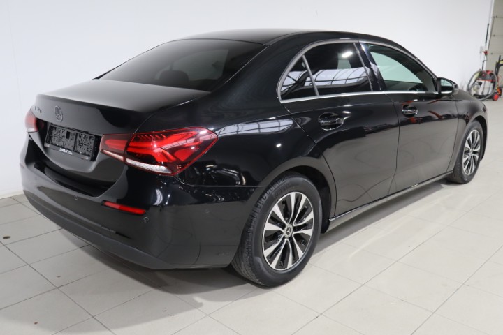 Mercedes A180d