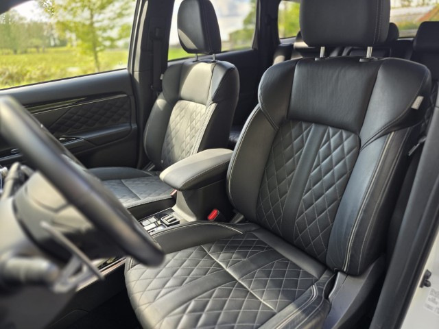 Mitsubishi Outlander 2.4i 4WD