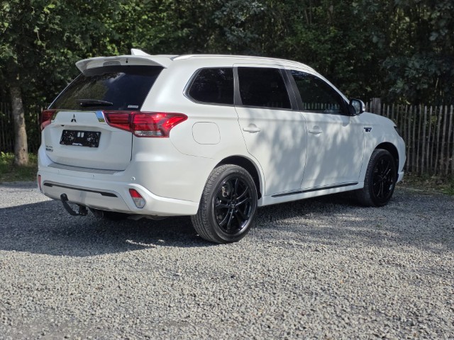 Mitsubishi Outlander 2.4i 4WD