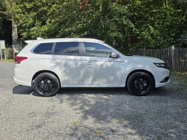 Mitsubishi Outlander 2.4i 4WD