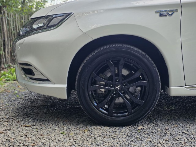Mitsubishi Outlander 2.4i 4WD