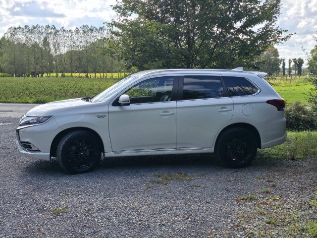 Mitsubishi Outlander 2.4i 4WD