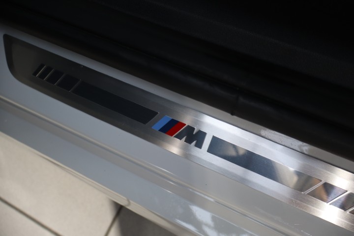 BMW 225e