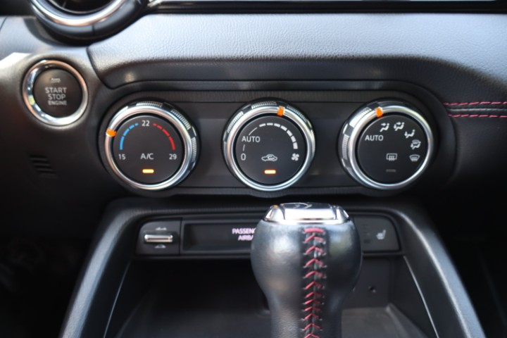 Mazda MX5 Roadster Cabriolet 2.0i