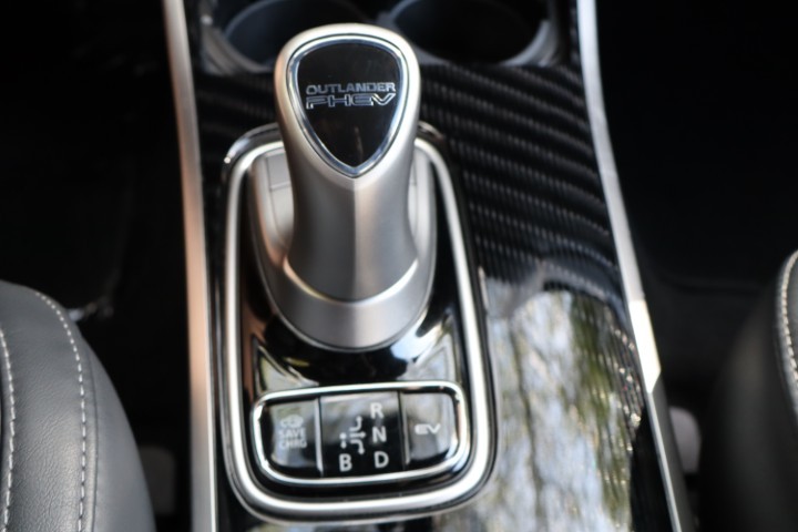 Mitsubishi Outlander 2.4i 4WD