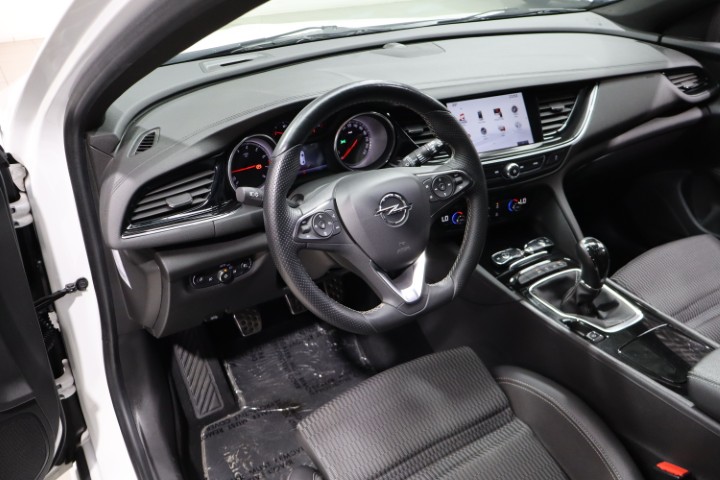 Opel Insignia Sports Tourer 1.5 Turbo OPC Line