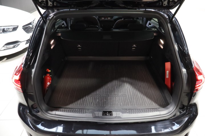 Ford Focus 1.0i MHEV ST LINE