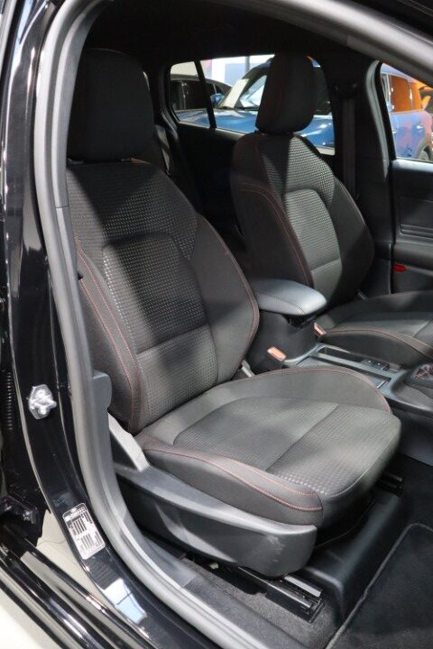 Ford Focus 1.0i MHEV ST LINE