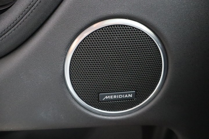 Land Rover Discovery Sport PHEV P300e
