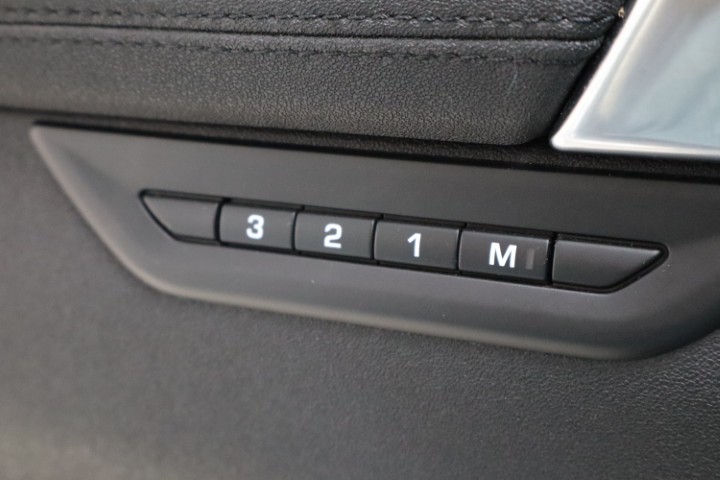 Land Rover Discovery Sport PHEV P300e