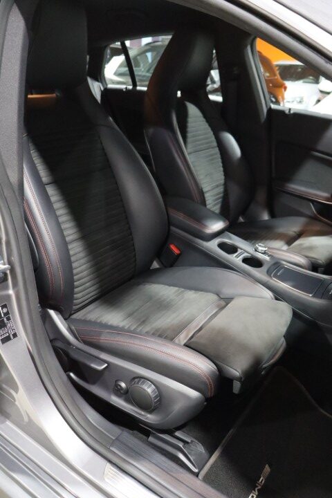 Mercedes CLA180 AMG PACK