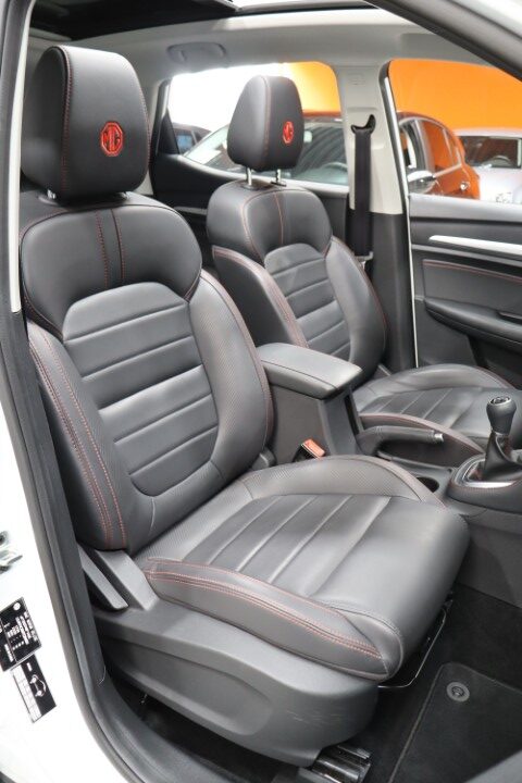 MG ZS 1.0i Luxury