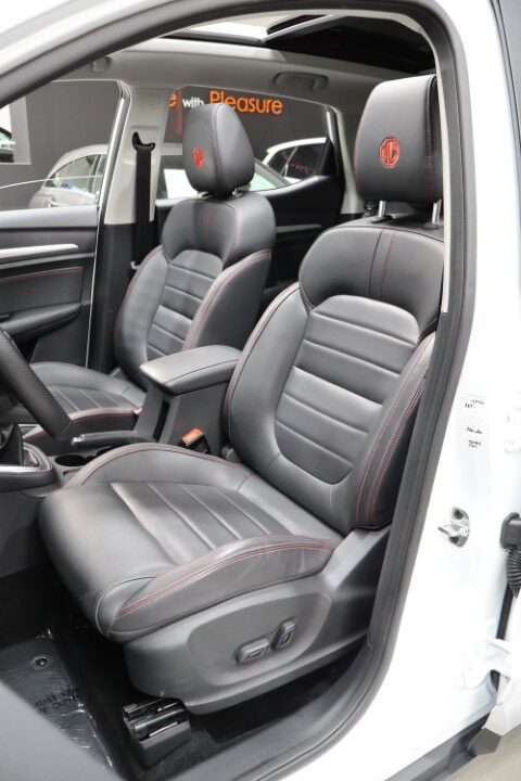MG ZS 1.0i Luxury