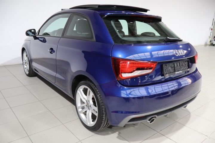 Audi A1 1.0i